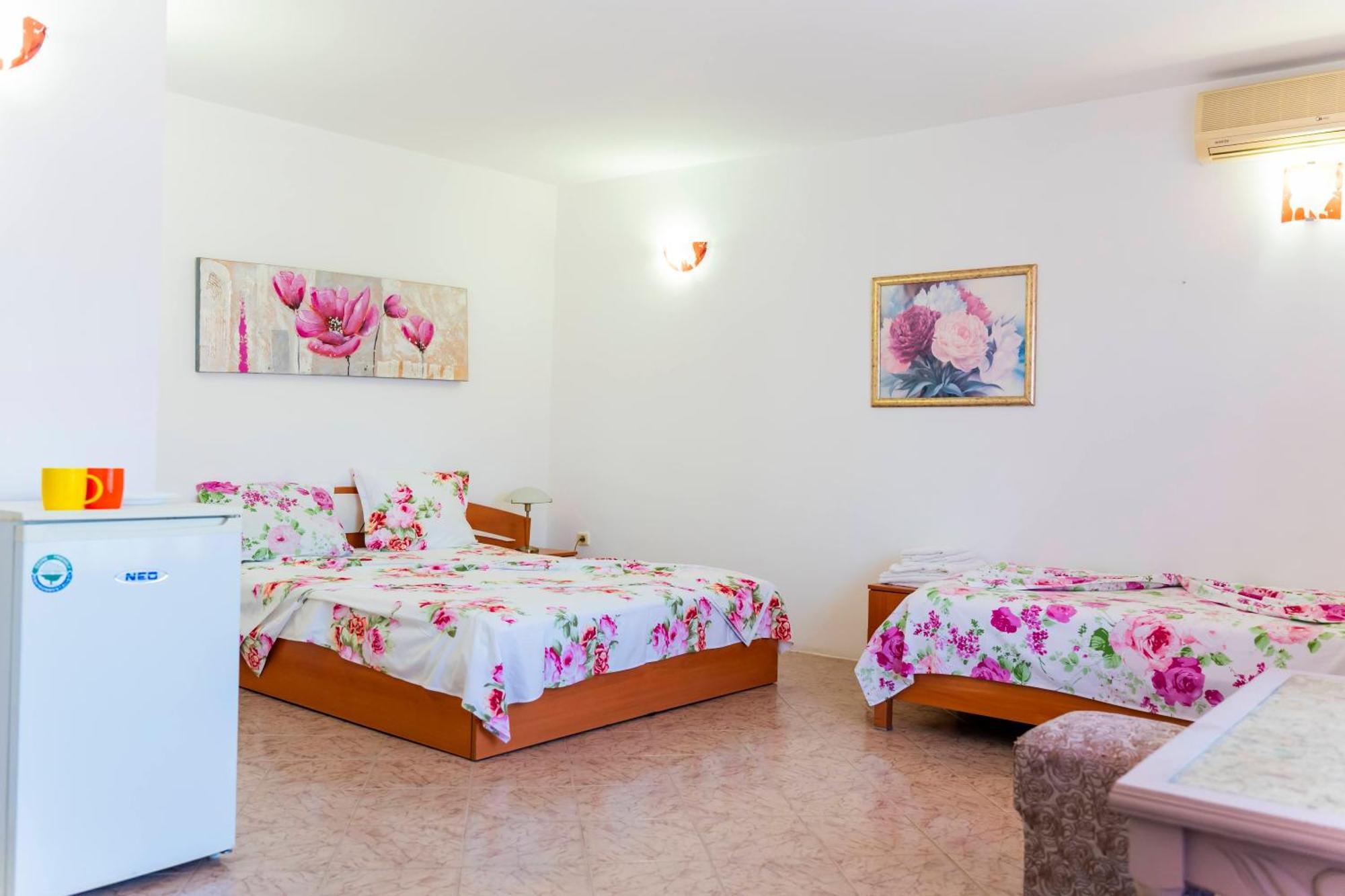 Hotel Family House Katerini Nesebar Esterno foto