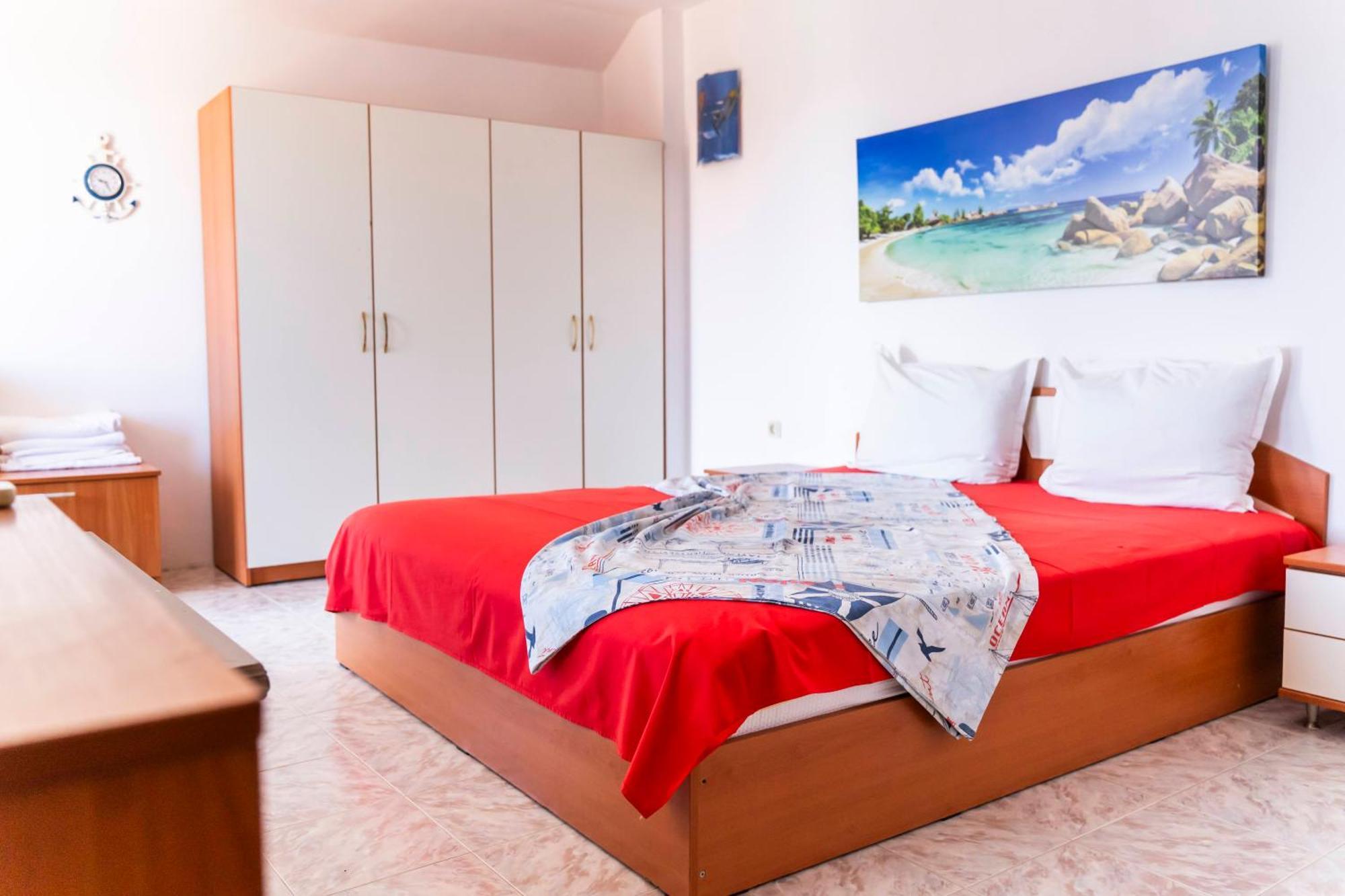Hotel Family House Katerini Nesebar Esterno foto